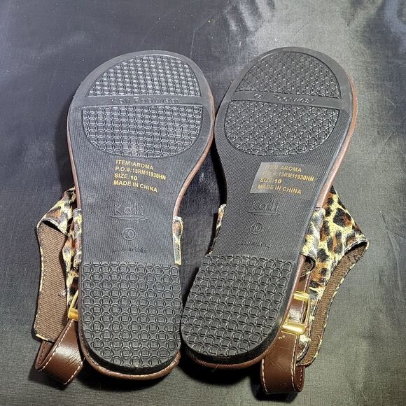 BRAND NEW AROMA LEOPARD PRINT WOMEN"S SANDAL - Picture 12 of 14